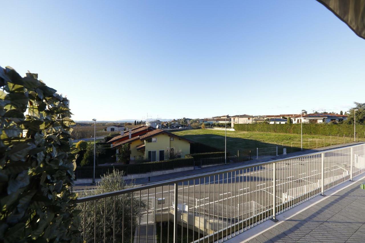 מלון פסקיארה דל גארדה Nuovo Laghetto Del Frassino מראה חיצוני תמונה
